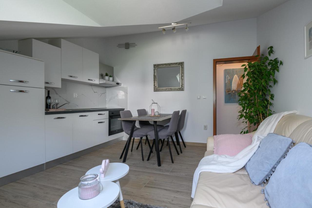 Guest house Inat 3*